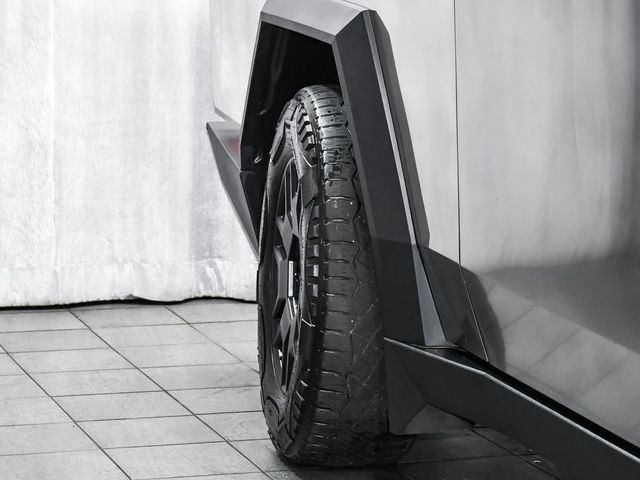 2024 Tesla Cybertruck Base - 23012547 - 73