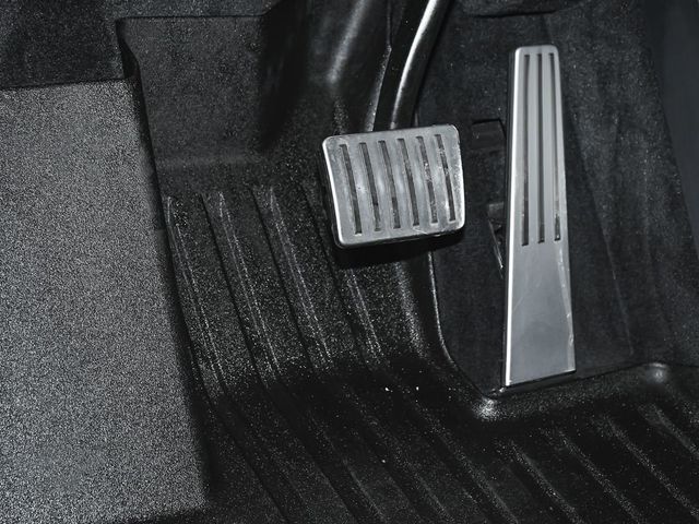 2024 Tesla Cybertruck Base - 23015824 - 24