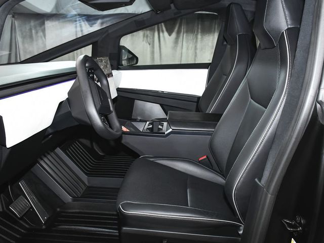2024 Tesla Cybertruck Base - 23015824 - 44
