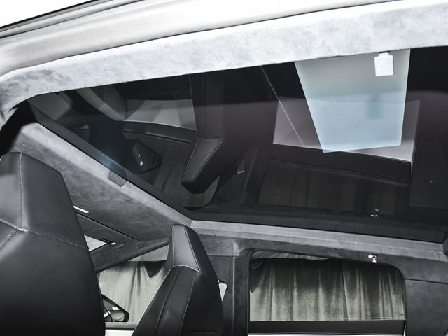 2024 Tesla Cybertruck Base - 23015824 - 51
