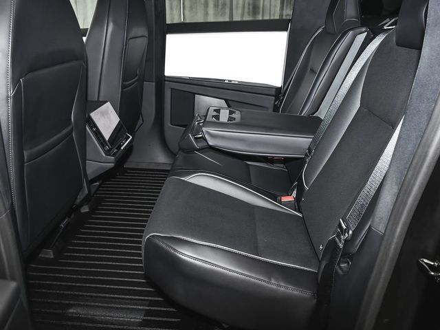 2024 Tesla Cybertruck Base - 23015824 - 52