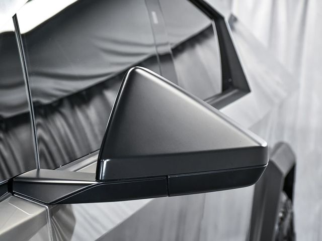 2024 Tesla Cybertruck Base - 23015824 - 73