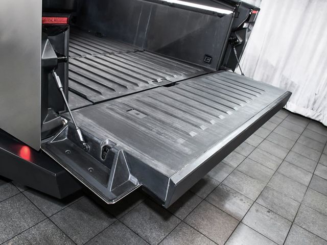 2024 Tesla Cybertruck Base - 23015824 - 81