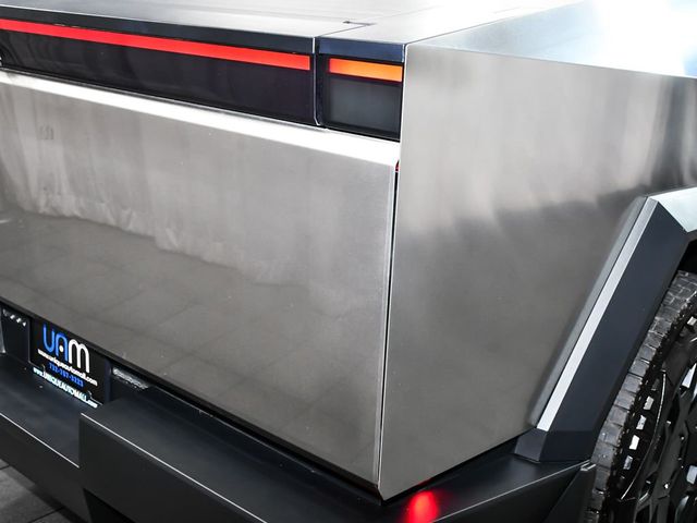 2024 Tesla Cybertruck Base - 23015824 - 91