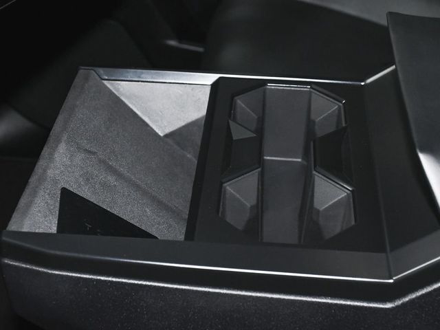 2024 Tesla Cybertruck Base - 23065822 - 43