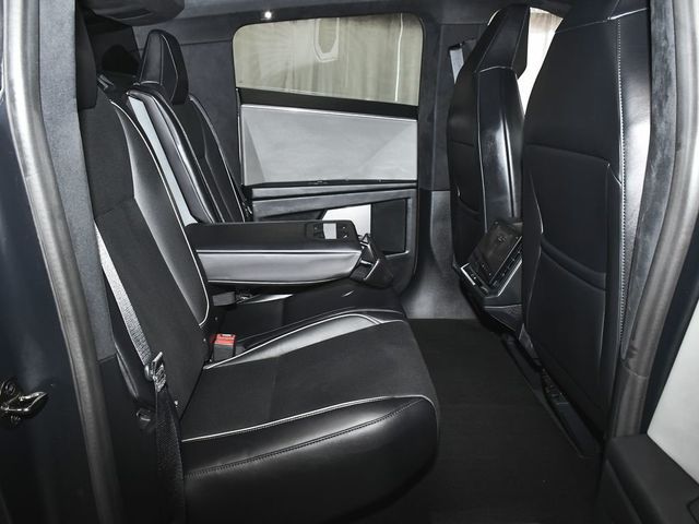 2024 Tesla Cybertruck Base - 23065822 - 56