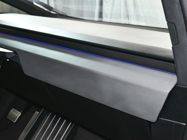 2024 Tesla Cybertruck Base - 23065822 - 61