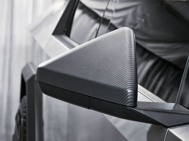 2024 Tesla Cybertruck Base - 23065822 - 71