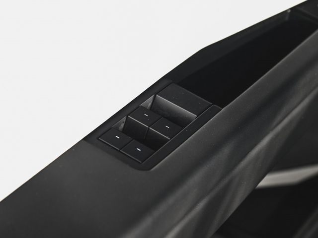 2024 Tesla Cybertruck Base - 22960479 - 8