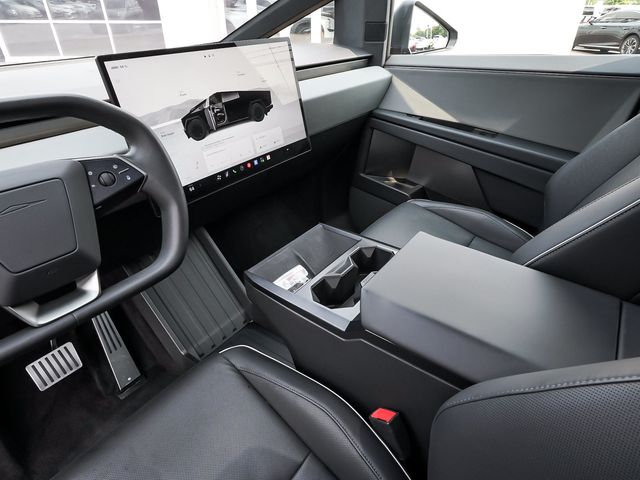 2024 Tesla Cybertruck Base - 23077355 - 26
