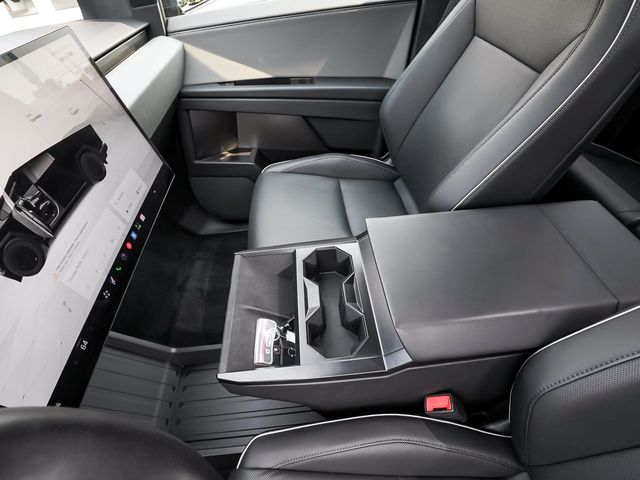 2024 Tesla Cybertruck Base - 23077355 - 27