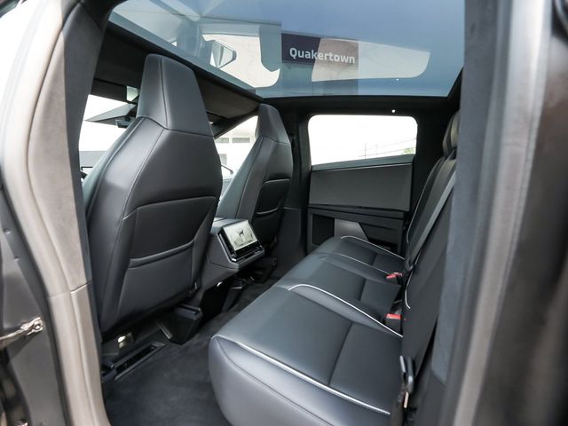 2024 Tesla Cybertruck Base - 23077355 - 31