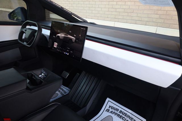 2024 Tesla Cybertruck Base Crew Cab AWD - 23083414 - 30