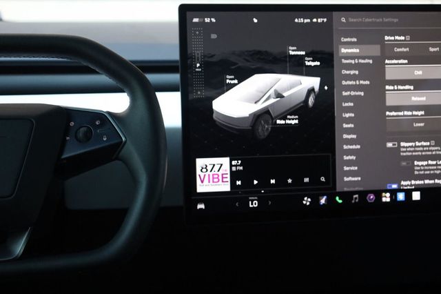 2024 Tesla Cybertruck Base Crew Cab AWD - 23083414 - 34