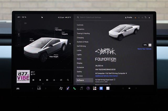 2024 Tesla Cybertruck Base Crew Cab AWD - 23083414 - 46