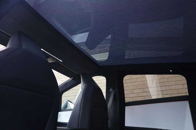 2024 Tesla Cybertruck Base Crew Cab AWD - 23083415 - 22
