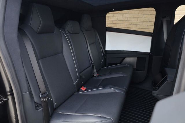 2024 Tesla Cybertruck Base Crew Cab AWD - 23083415 - 26