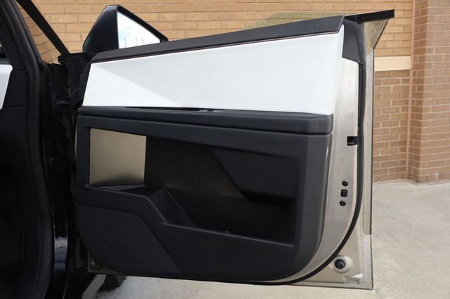 2024 Tesla Cybertruck Base Crew Cab AWD - 23083415 - 27