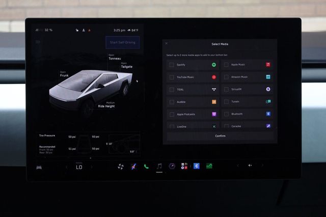2024 Tesla Cybertruck Base Crew Cab AWD - 23083415 - 41