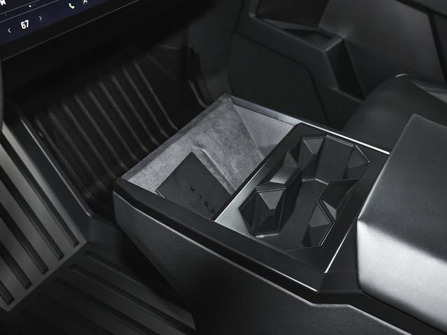 2024 Tesla Cybertruck Cyberbeast - 23050769 - 42