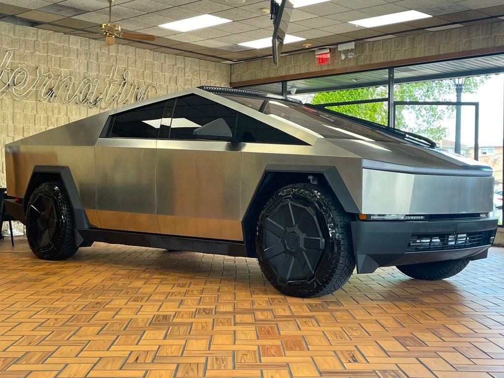 2024 Tesla Cybertruck Cyberbeast AWD - 23024815 - 7