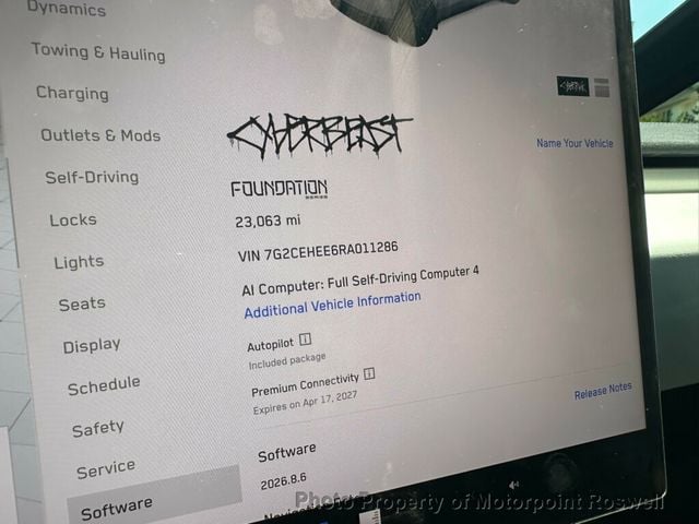 2024 Tesla Cybertruck Cyberbeast AWD - 23014757 - 28
