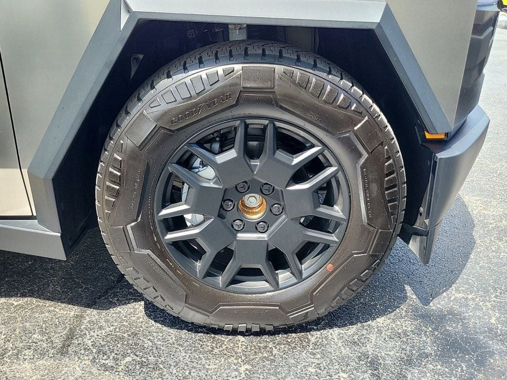 2024 Tesla Cybertruck Cyberbeast AWD - 22582462 - 8