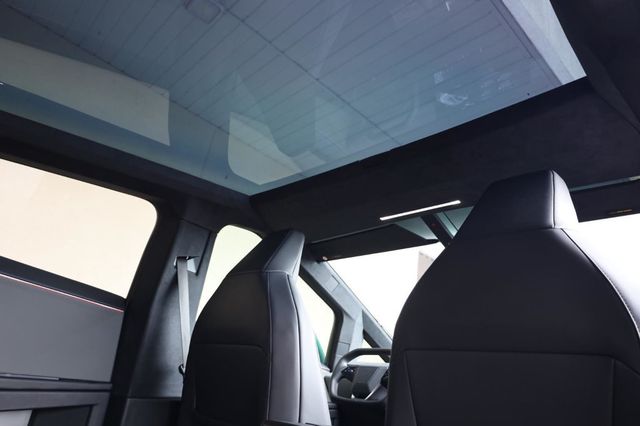 2024 Tesla Cybertruck Cyberbeast AWD - 23031383 - 23
