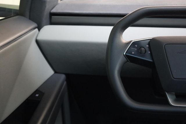 2024 Tesla Cybertruck Cyberbeast AWD - 23031383 - 31