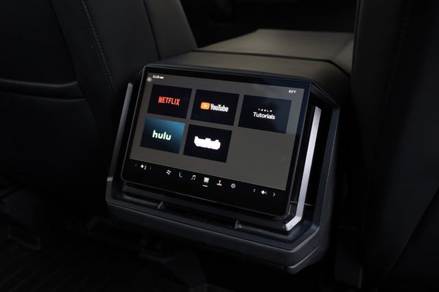 2024 Tesla Cybertruck Cyberbeast AWD - 23031383 - 38
