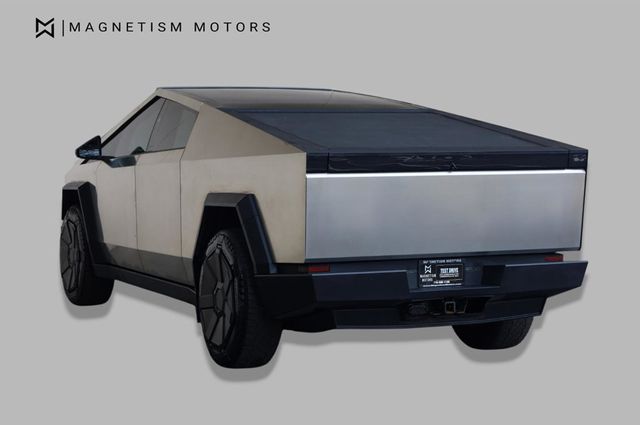 2024 Tesla Cybertruck Cyberbeast AWD - 23031383 - 8