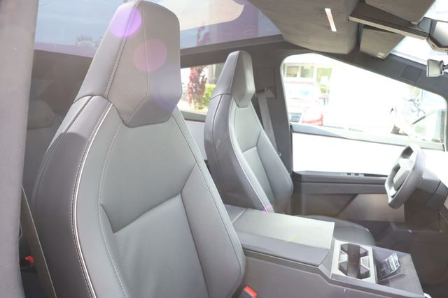 2024 Tesla Cybertruck Cyberbeast AWD - 23030968 - 30