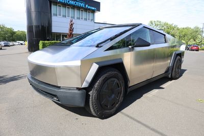 2024 Tesla Cybertruck