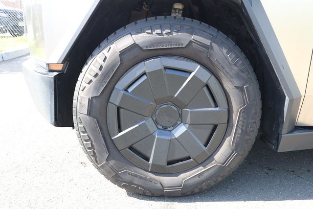 2024 Tesla Cybertruck Cyberbeast AWD w/ Foundation Series Package - 23030968 - 8