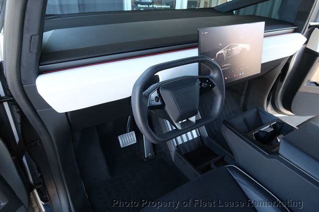 2024 Tesla Cybertruck Cybertruck - 22629031 - 9