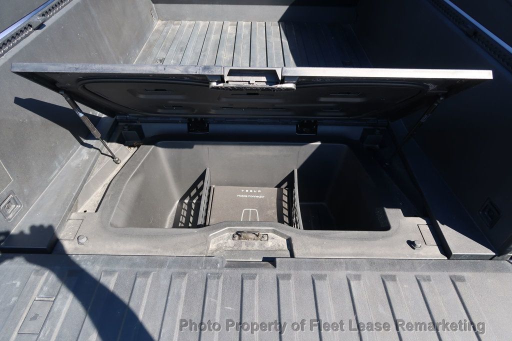 2024 Tesla Cybertruck Cybertruck - 22629031 - 22