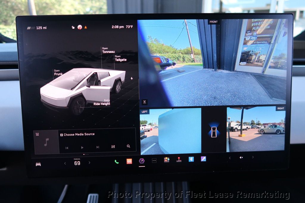 2024 Tesla Cybertruck Cybertruck - 22629031 - 39