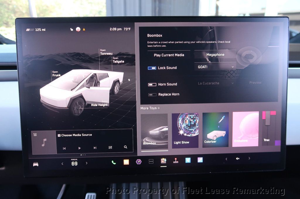 2024 Tesla Cybertruck Cybertruck - 22629031 - 41