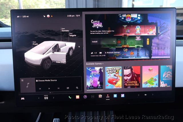 2024 Tesla Cybertruck Cybertruck - 22629031 - 42