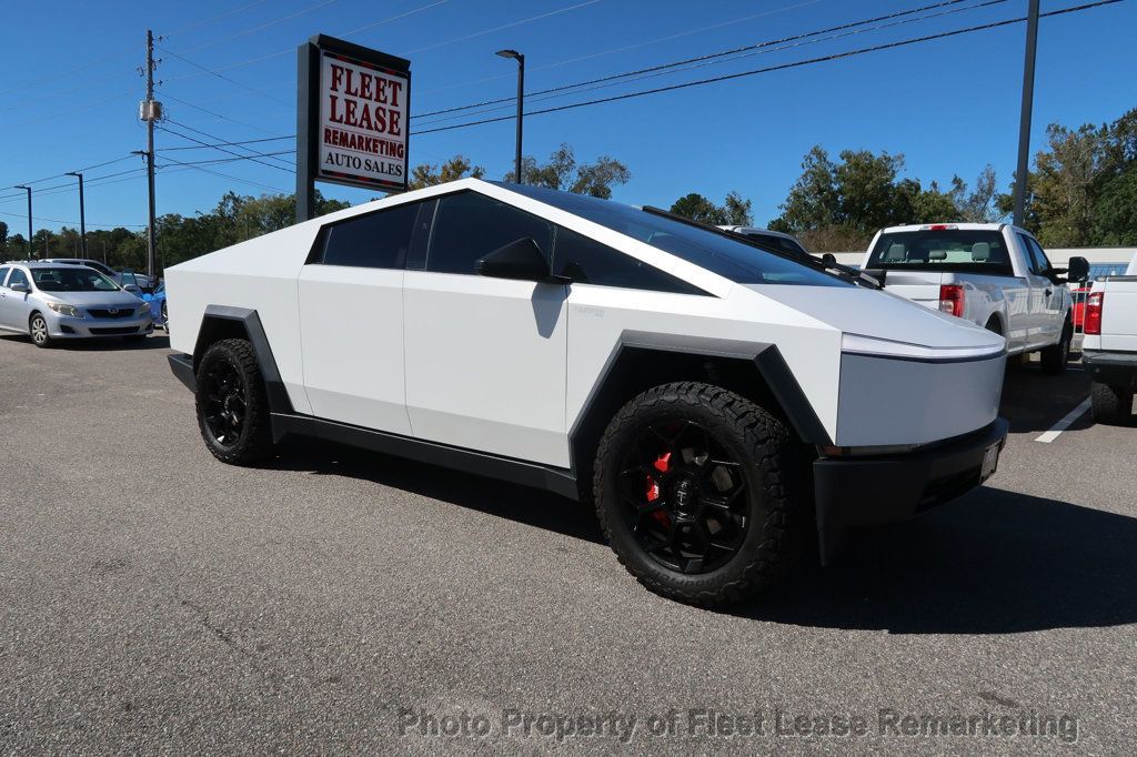 2024 Tesla Cybertruck Cybertruck - 22629031 - 6