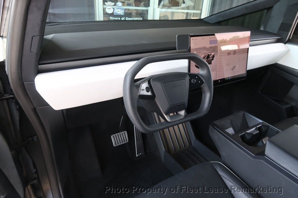 2024 Tesla Cybertruck Cybertruck Foundation - 23013821 - 9