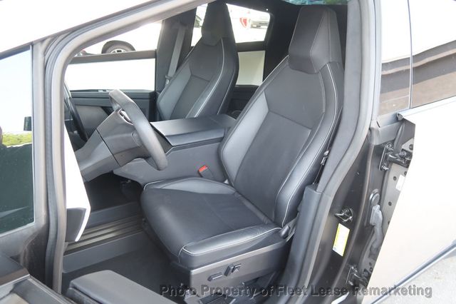 2024 Tesla Cybertruck Cybertruck Foundation - 23013821 - 10