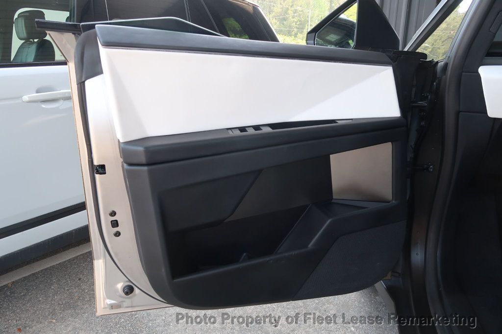 2024 Tesla Cybertruck Cybertruck Foundation - 23013821 - 12