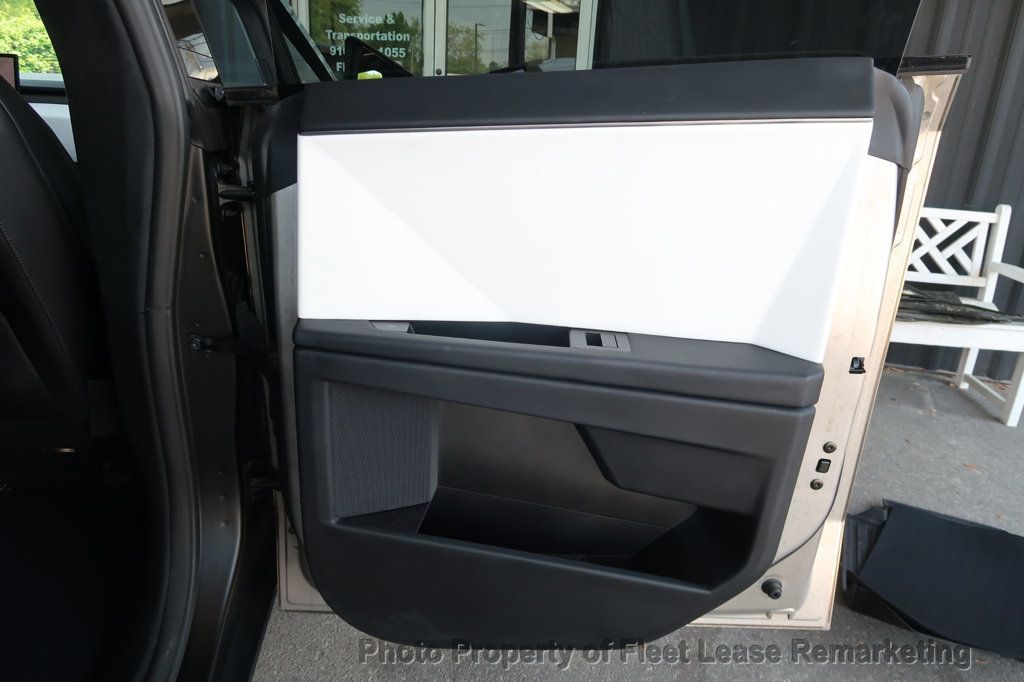 2024 Tesla Cybertruck Cybertruck Foundation - 23013821 - 21