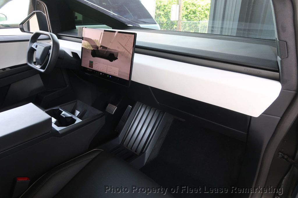 2024 Tesla Cybertruck Cybertruck Foundation - 23013821 - 22