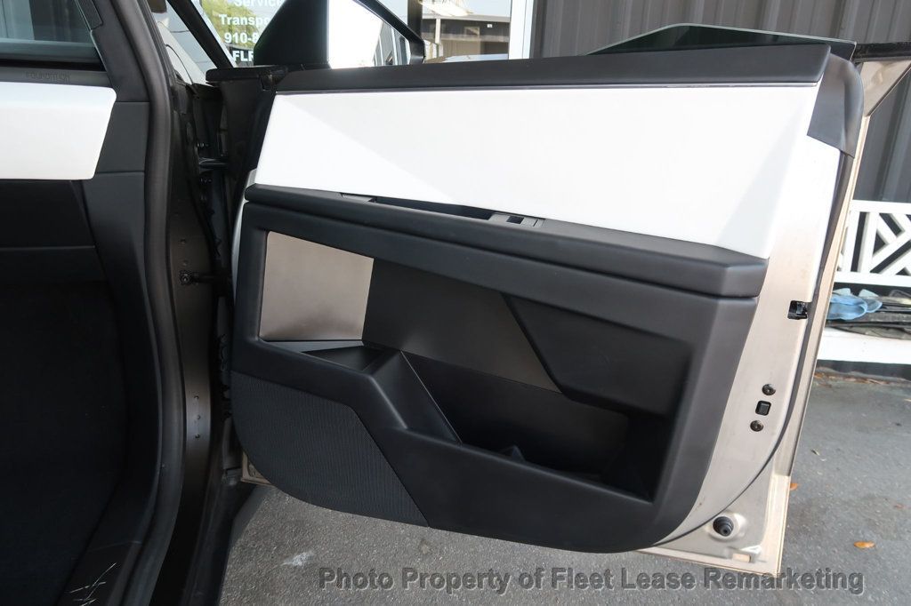 2024 Tesla Cybertruck Cybertruck Foundation - 23013821 - 25