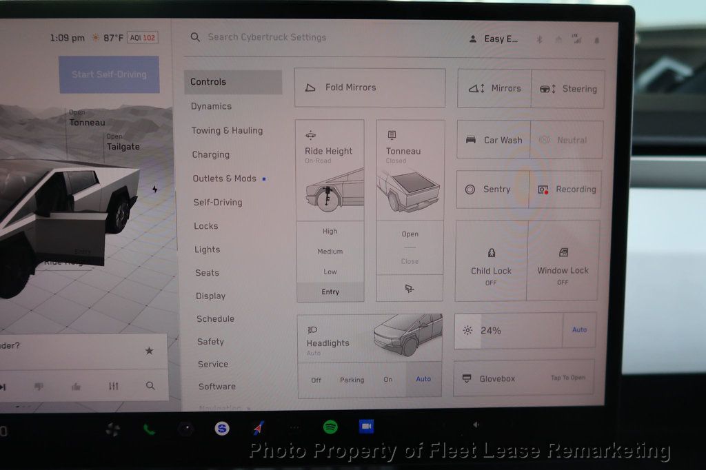 2024 Tesla Cybertruck Cybertruck Foundation - 23013821 - 28