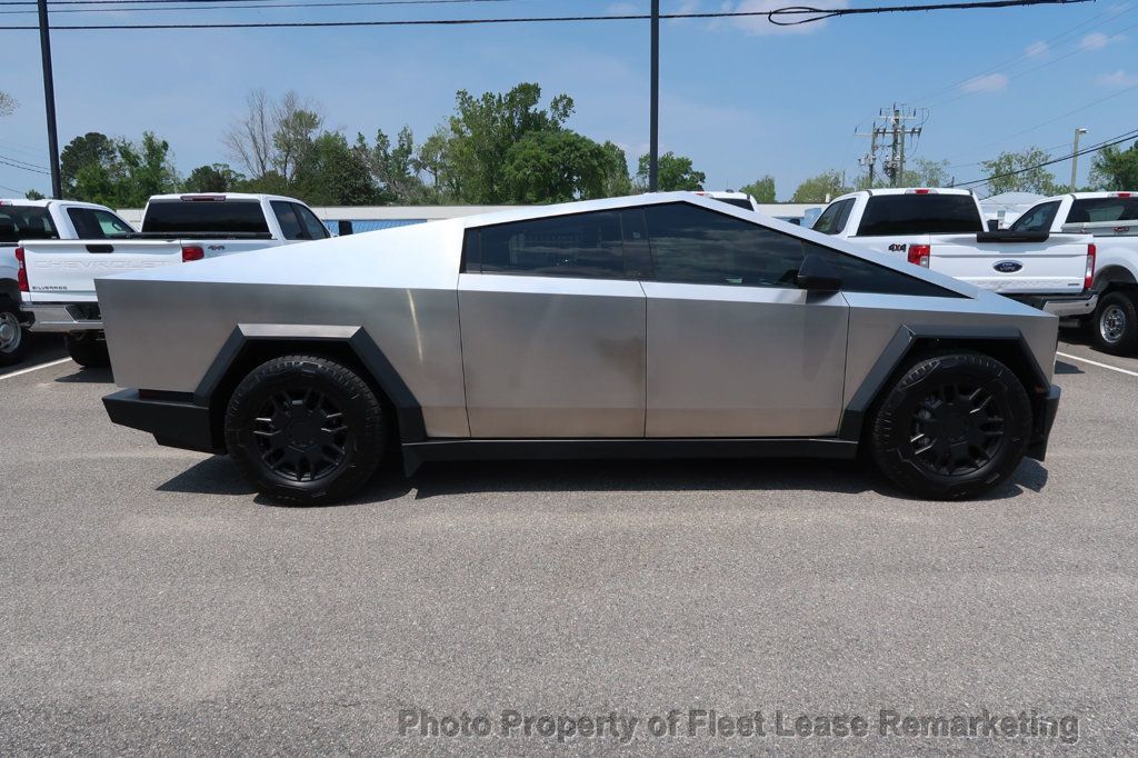 2024 Tesla Cybertruck Cybertruck Foundation - 23013821 - 5