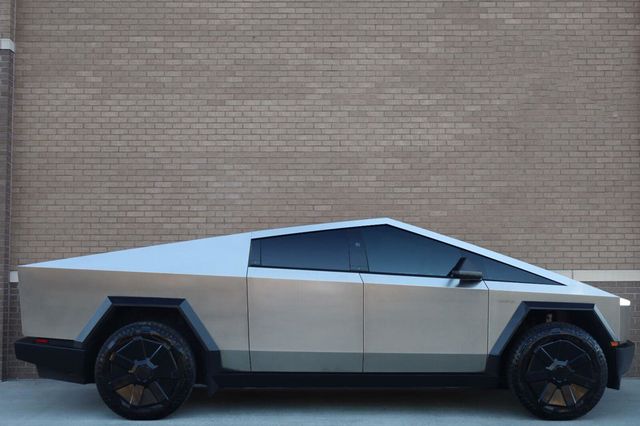 2024 Tesla Cybertruck Foundation Series - 23084147 - 2