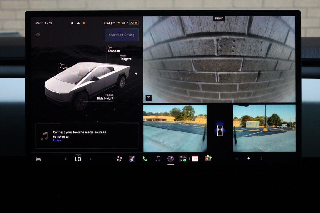 Tesla Cybertruck photo 44